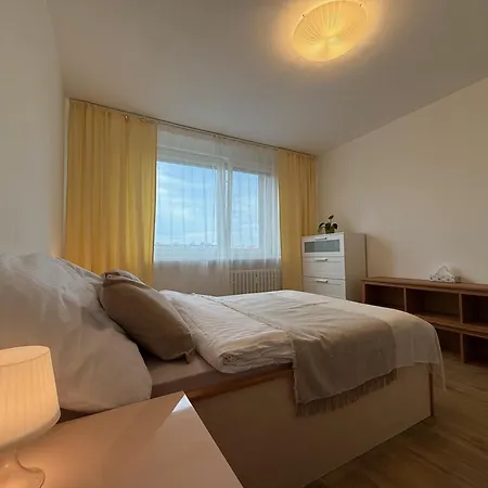 Large 3-room Baleris * 브라티슬라바