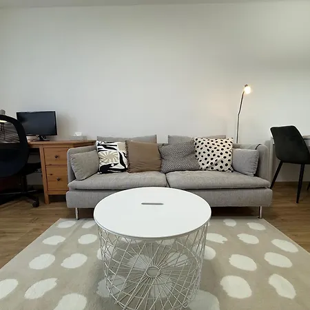 Large 3-room Baleris דירה *