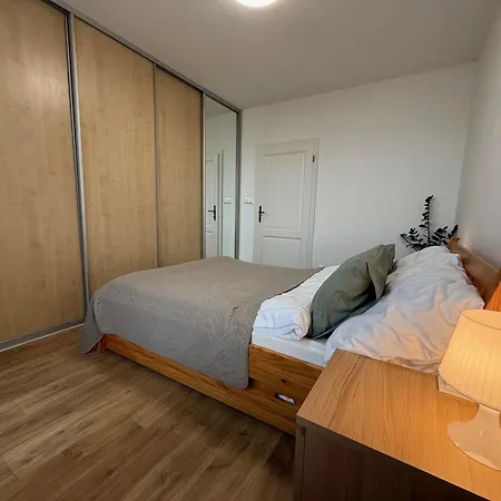 דירה Large 3-room Baleris ברטיסלאבה