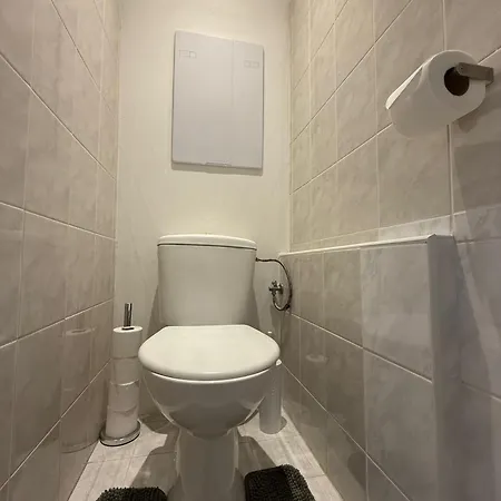 Large 3-room Baleris * 布拉迪斯拉发