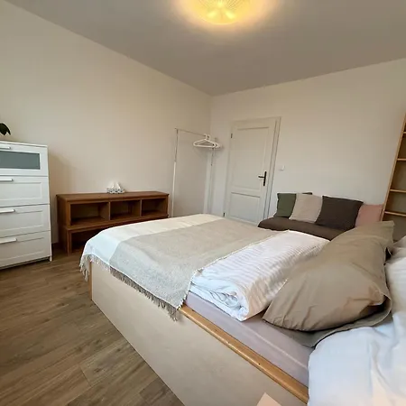 Large 3-room Baleris ברטיסלאבה