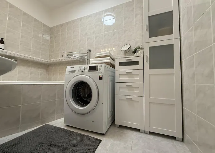 아파트 Large 3-room Baleris 브라티슬라바