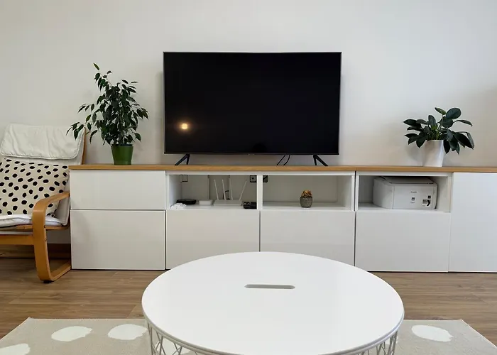 아파트 Large 3-room Baleris 브라티슬라바