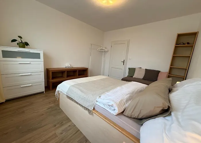 Large 3-room Baleris ברטיסלאבה