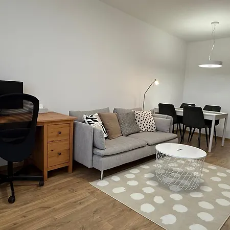 Large 3-room Baleris Apartman Pozsony