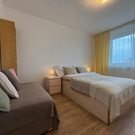 Large 3-room Baleris Διαμέρισμα *
